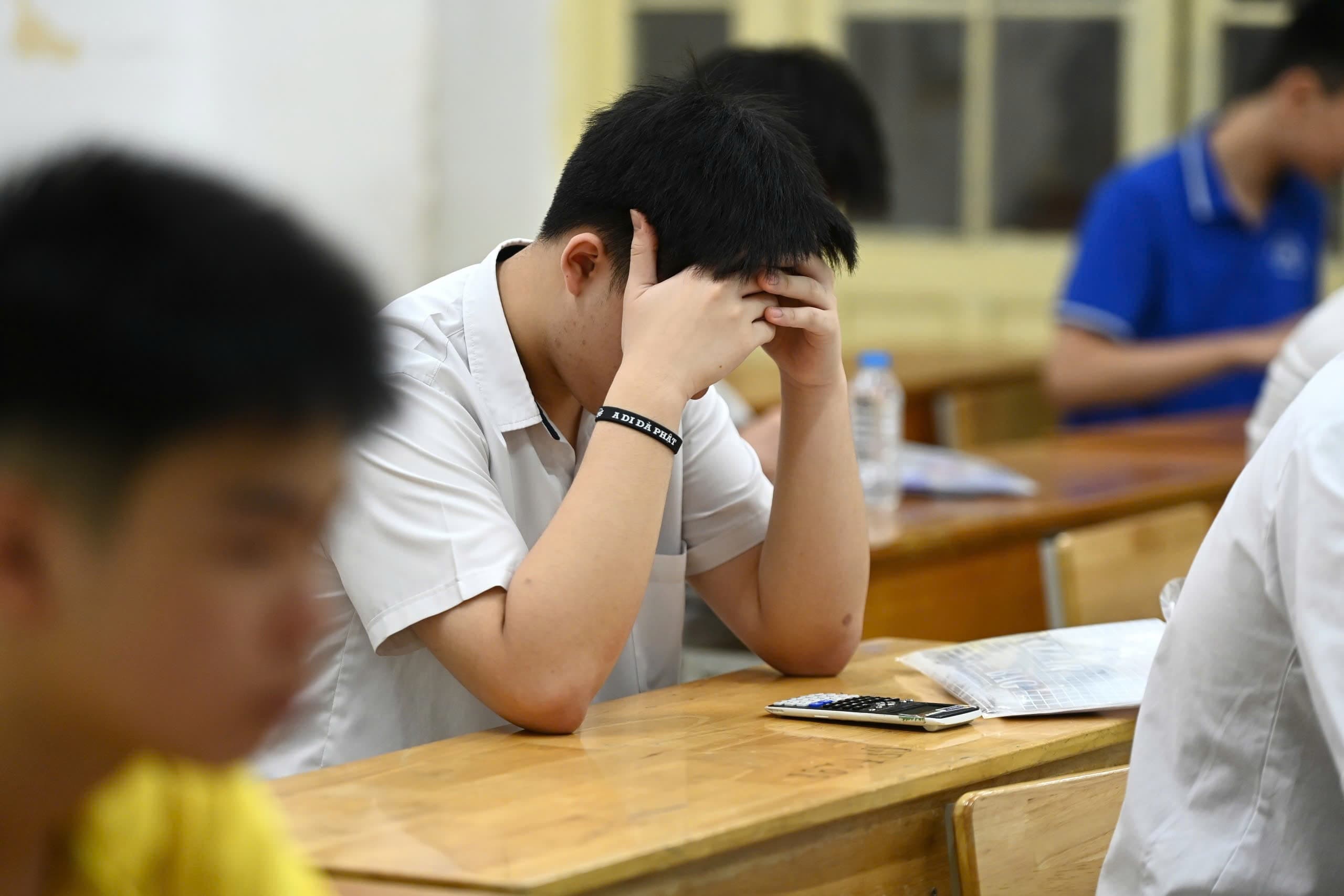 Loạt thí sinh điểm xét đại học trên 20 có thể trượt tốt nghiệp vì điểm liệt